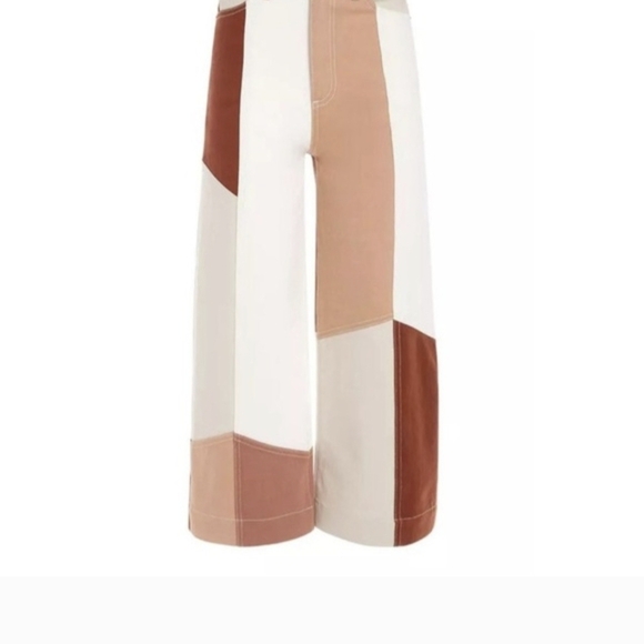 Alice + Olivia Tan Jeans - Picture 4 of 7